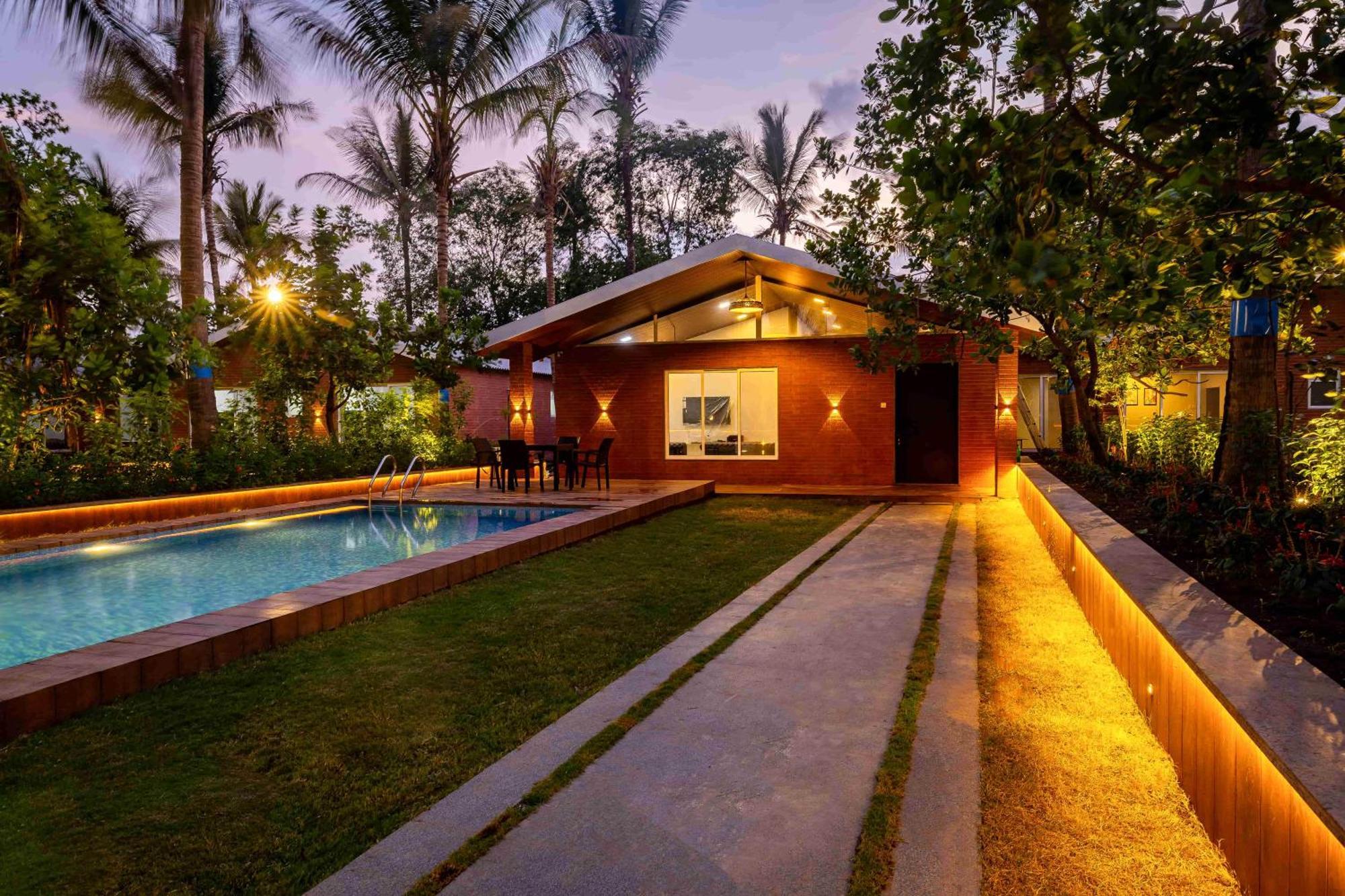 Coco Bliss By Mauli Stays Manor ภายนอก รูปภาพ